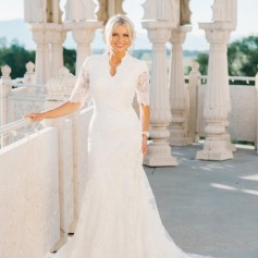 05 modest_wedding_dresses_11_of_23